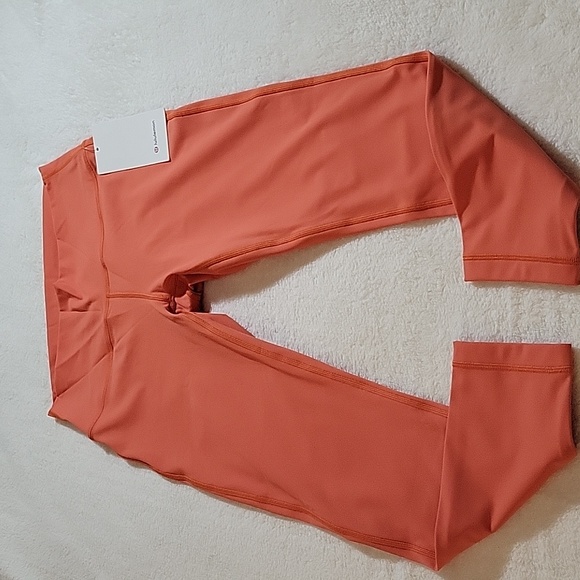 LULULEMON WUNDER UNDER HR TIGHT 25" SIZE 10 - Picture 6 of 12